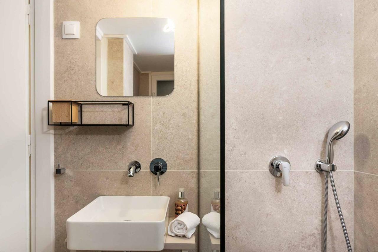 The Cucuwow Apartment Атина Екстериор снимка