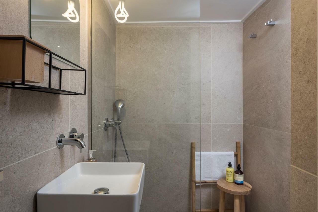 The Cucuwow Apartment Атина Екстериор снимка